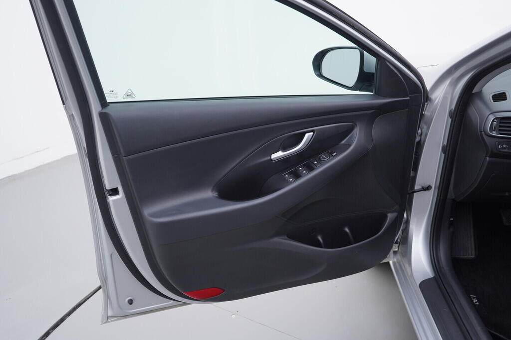 OV190V10639_19.webp_I30  1.0 T-GDi 88 kW manuál