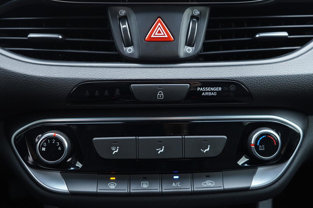 OV190V10639_32.webp_I30  1.0 T-GDi 88 kW manuál