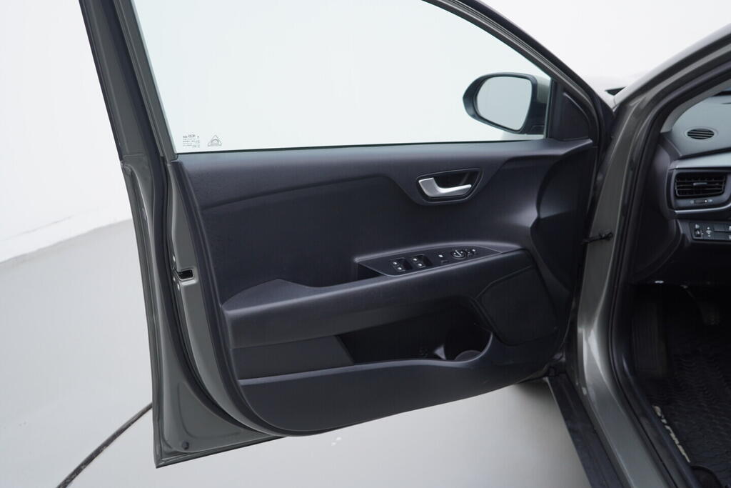 OV190V10640_19.webp_STONIC  1.4 CVVT 73 kW manuál