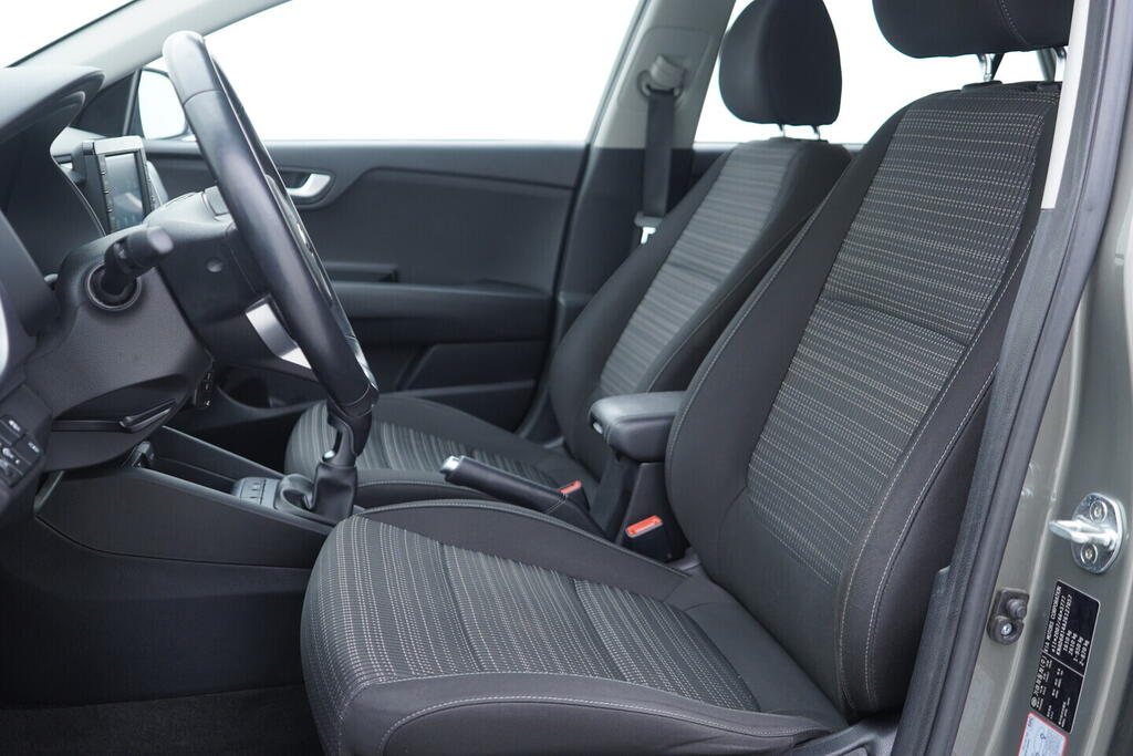 OV190V10640_22.webp_STONIC  1.4 CVVT 73 kW manuál