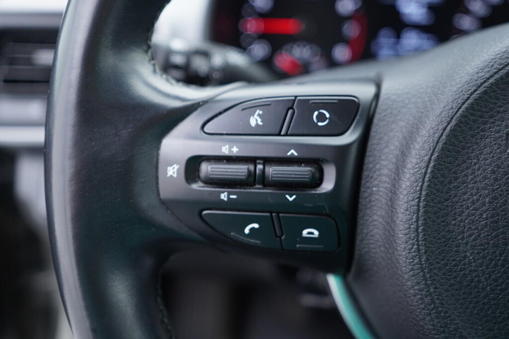 OV190V10640_25.webp_STONIC  1.4 CVVT 73 kW manuál