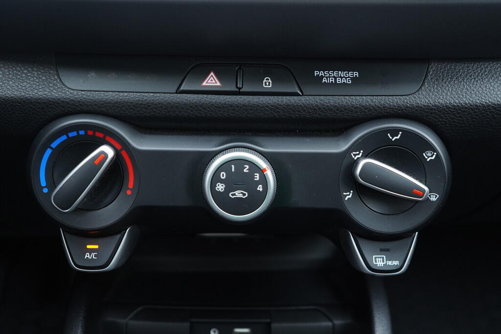 OV190V10640_31.webp_STONIC  1.4 CVVT 73 kW manuál