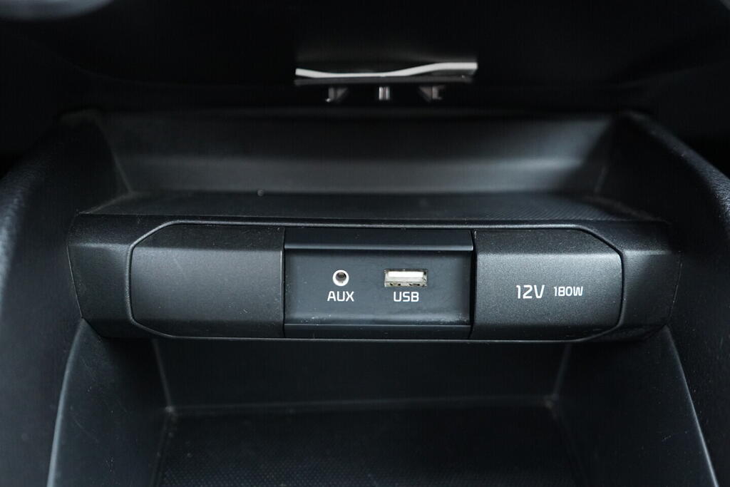 OV190V10640_32.webp_STONIC  1.4 CVVT 73 kW manuál