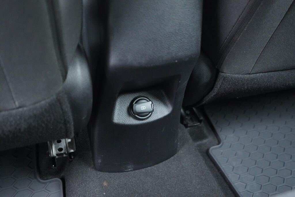 OV190V10640_36.webp_STONIC  1.4 CVVT 73 kW manuál