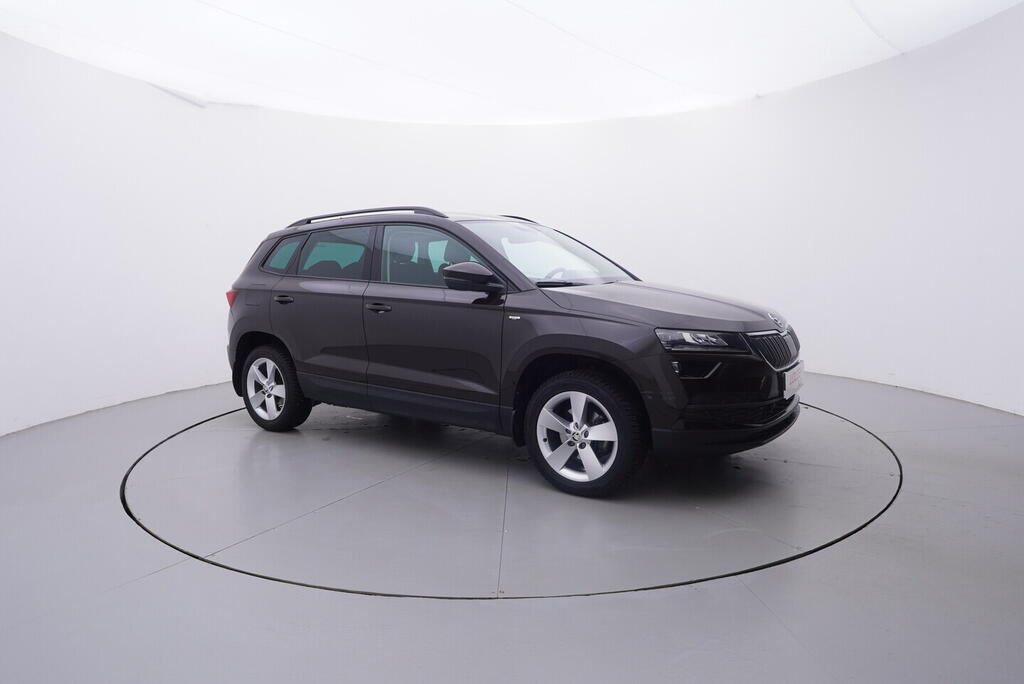 OV190V10641_16.webp_KAROQ  1.5 TSI 110 kW manuál