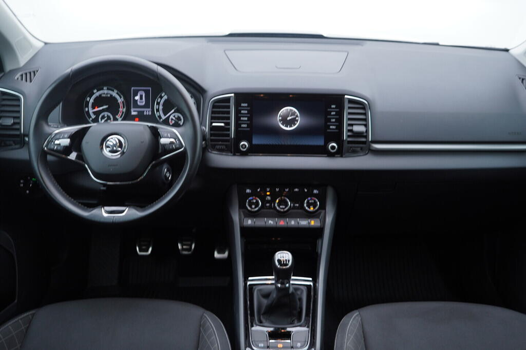 OV190V10641_25.webp_KAROQ  1.5 TSI 110 kW manuál