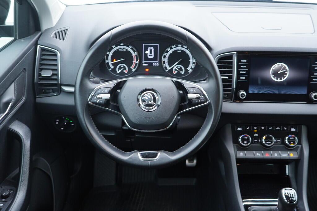 OV190V10641_26.webp_KAROQ  1.5 TSI 110 kW manuál