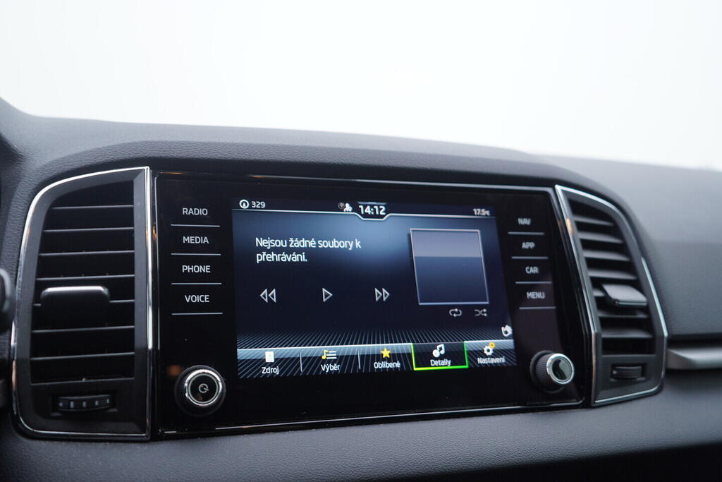 OV190V10641_29.webp_KAROQ  1.5 TSI 110 kW manuál