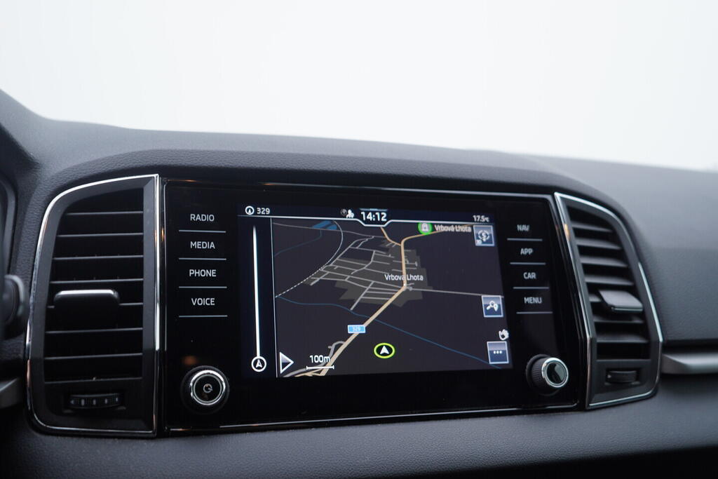 OV190V10641_30.webp_KAROQ  1.5 TSI 110 kW manuál