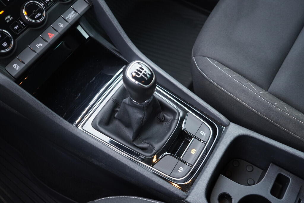 OV190V10641_33.webp_KAROQ  1.5 TSI 110 kW manuál