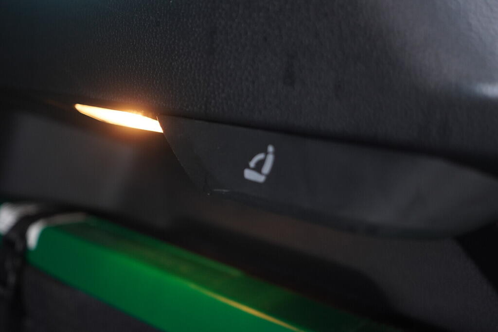 OV190V10641_38.webp_KAROQ  1.5 TSI 110 kW manuál