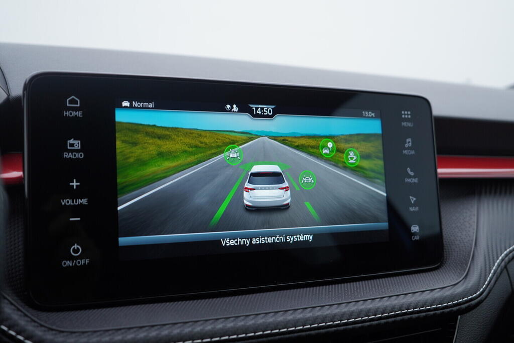 OV190V10642_31.webp_FABIA Monte Carlo 1.0 TSI 85 kW manuál, DPH