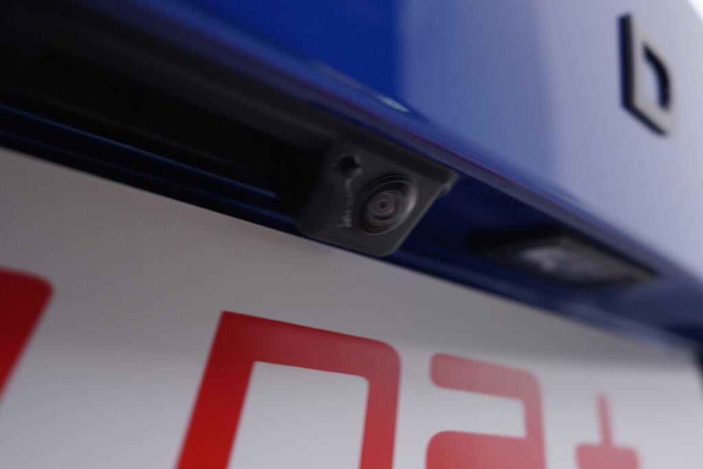 OV190V10642_41.webp_FABIA Monte Carlo 1.0 TSI 85 kW manuál, DPH