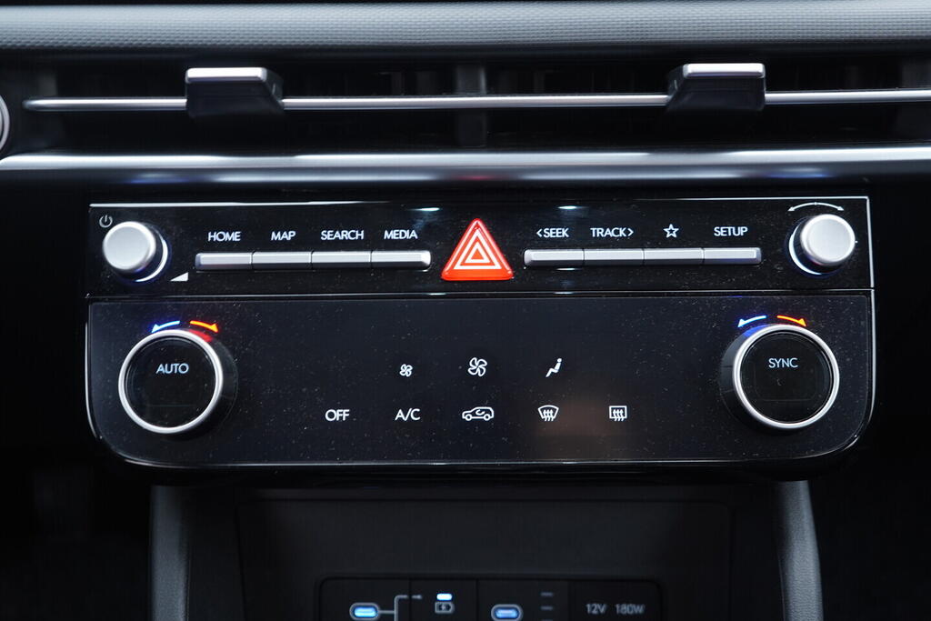 OV190V10645_32.webp_TUCSON  1.6  117 kW manuál, DPH