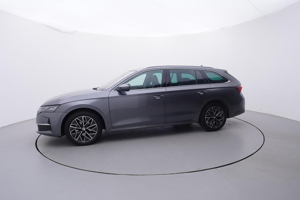 OV190V10658_11.webp_OCTAVIA Top Selection 2.0 TDI 110 kW automat, DPH