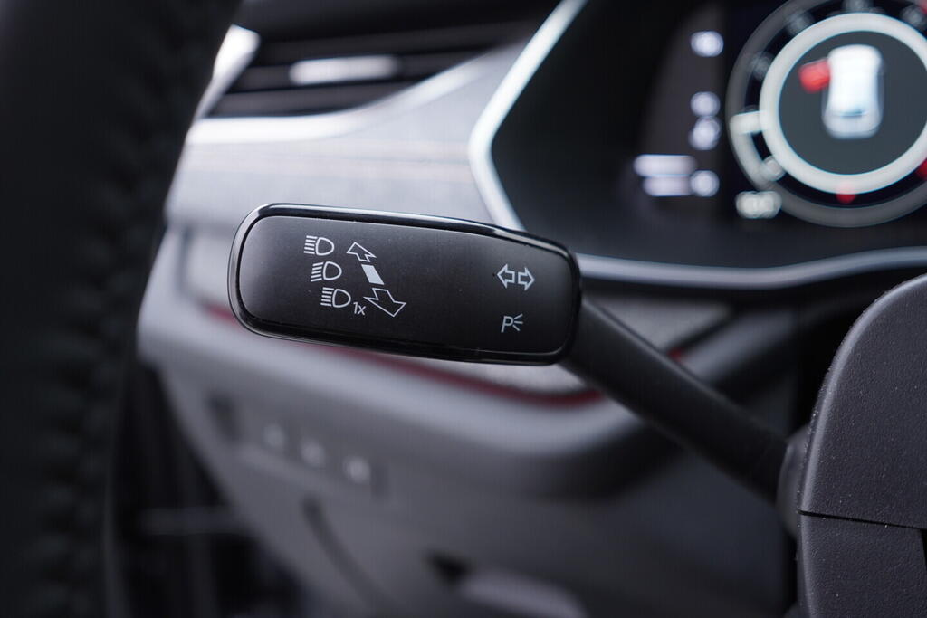 OV190V10658_23.webp_OCTAVIA Top Selection 2.0 TDI 110 kW automat, DPH