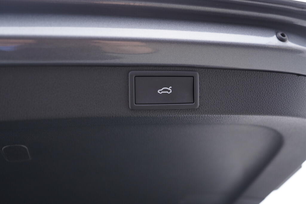 OV190V10658_41.webp_OCTAVIA Top Selection 2.0 TDI 110 kW automat, DPH