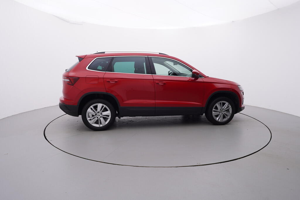 OV190V10659_15.webp_KAROQ Selection 1.5 TSI 110 kW automat, DPH