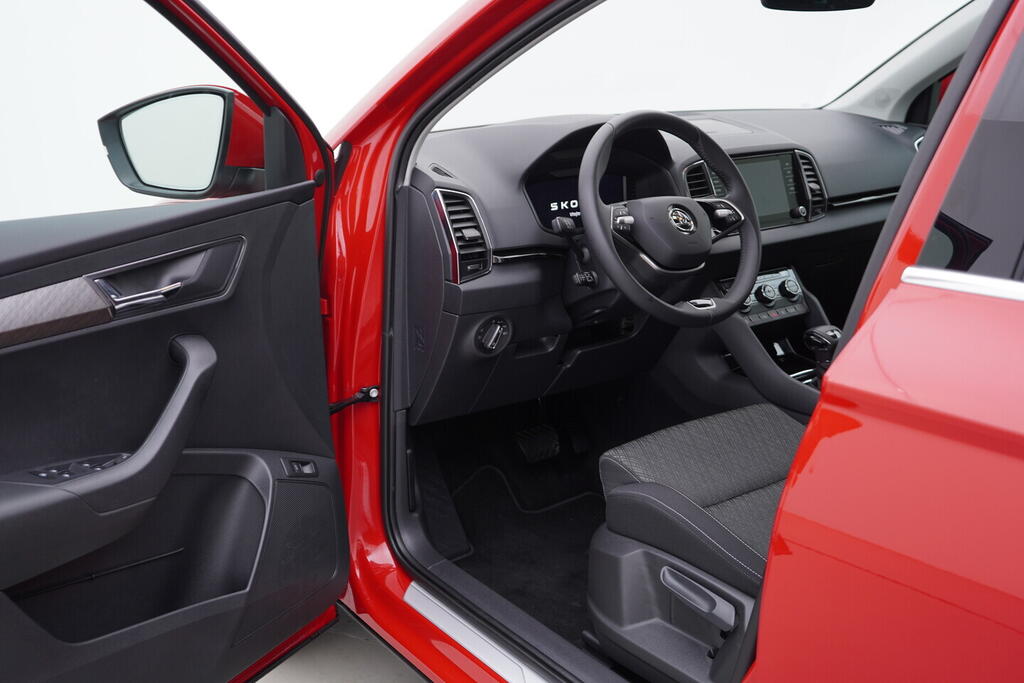 OV190V10659_18.webp_KAROQ Selection 1.5 TSI 110 kW automat, DPH