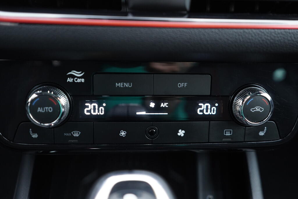 OV190V10662_33.webp_SCALA Monte Carlo 1.5 TSI 110 kW automat, DPH