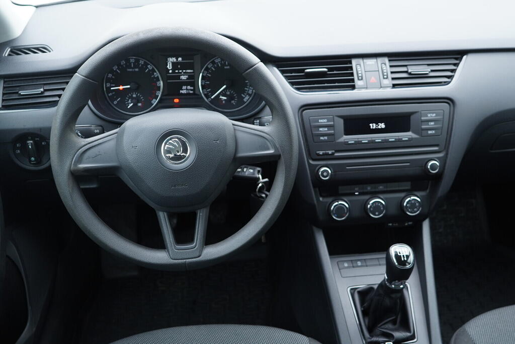 OV190V10664_25.webp_OCTAVIA Ambition 1.6 TDI 66 kW manuál