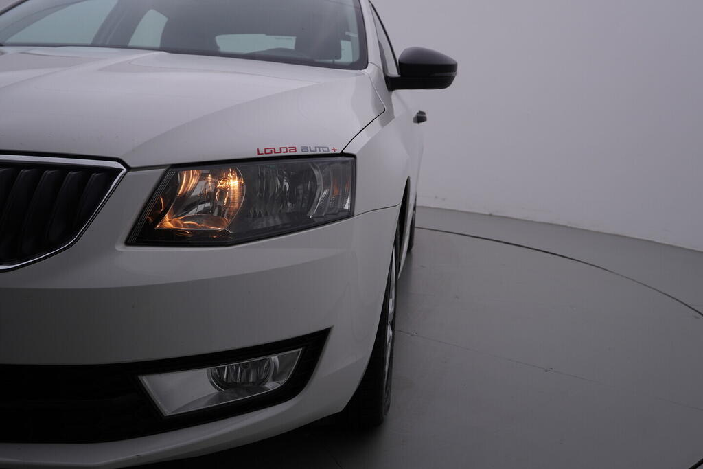 OV190V10664_37.webp_OCTAVIA Ambition 1.6 TDI 66 kW manuál