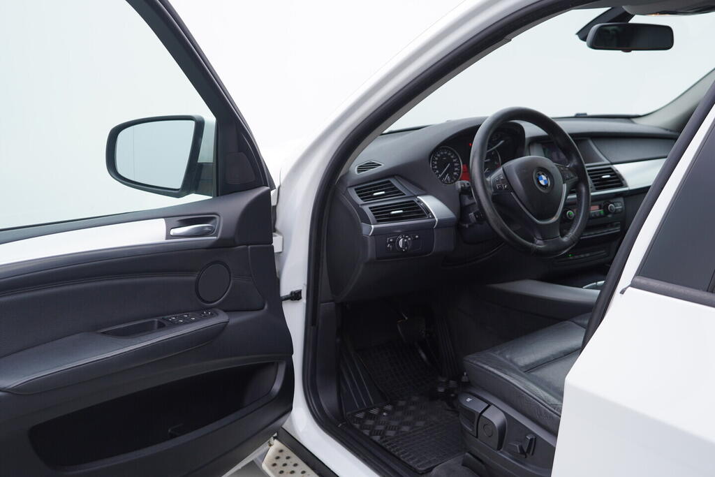 OV190V10665_18.webp_X5  3.0 30d 173 kW automat