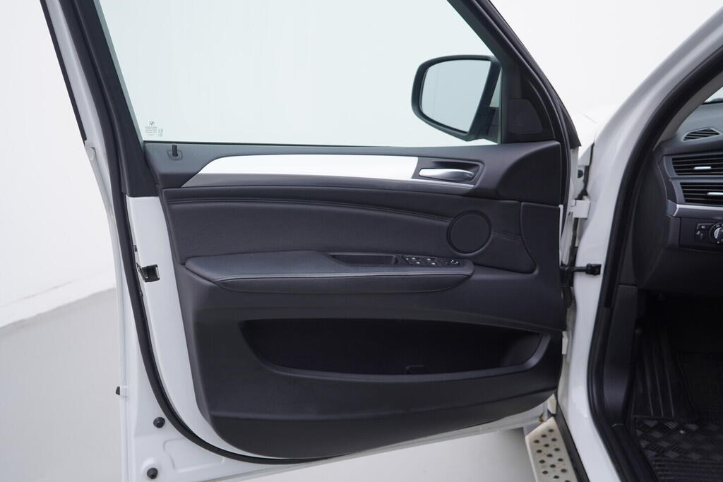 OV190V10665_19.webp_X5  3.0 30d 173 kW automat