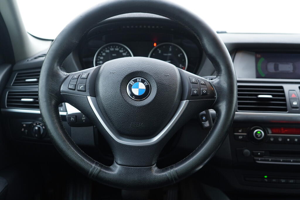 OV190V10665_30.webp_X5  3.0 30d 173 kW automat