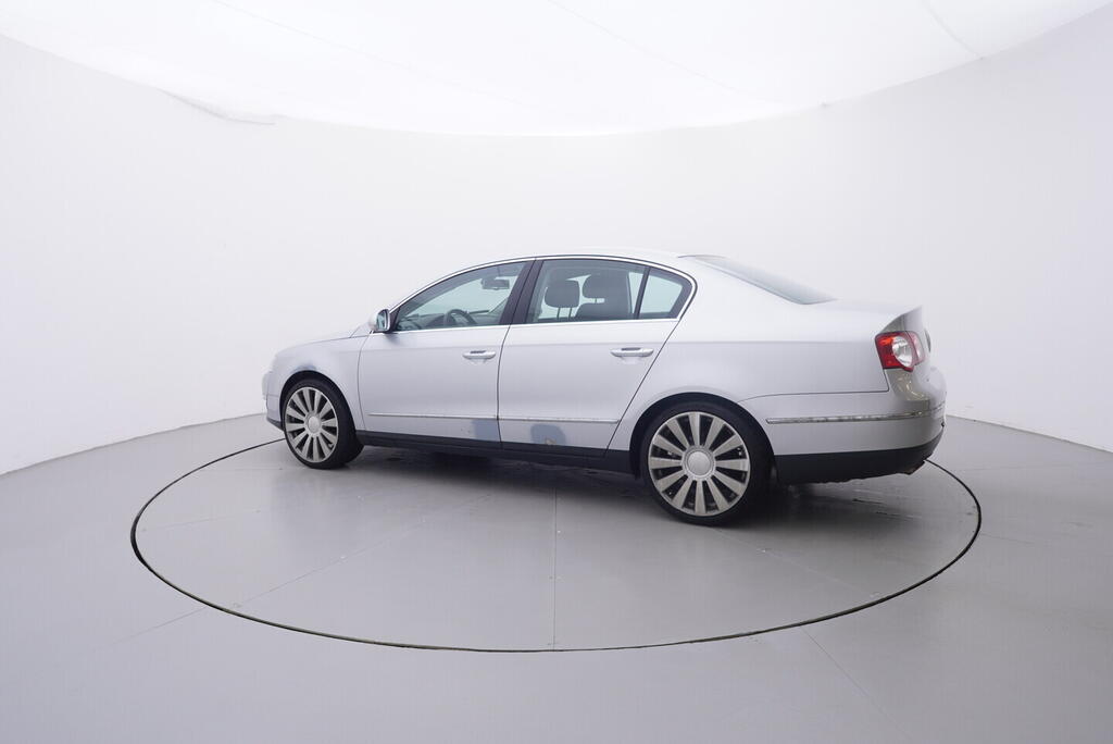 OV190V10667_12.webp_PASSAT  2.0 TDI 103 kW manuál