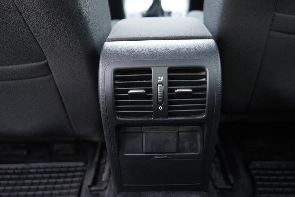 OV190V10667_35.webp_PASSAT  2.0 TDI 103 kW manuál