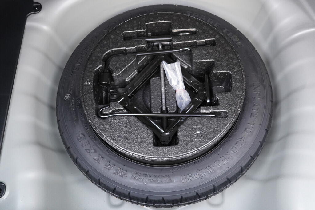 OV190V10668_34.webp_BAYON Smart 1.2 DPi 62 kW manuál