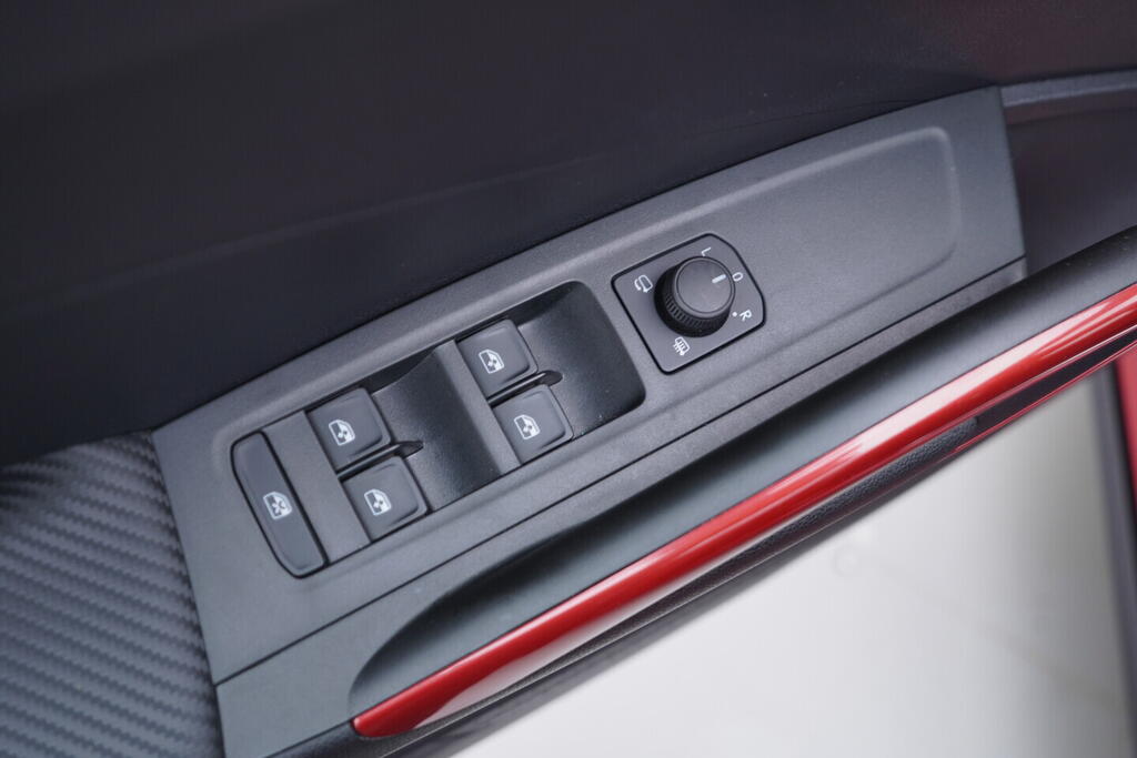 OV190V10669_20.webp_FABIA Monte Carlo 1.0 TSI 85 kW automat, DPH