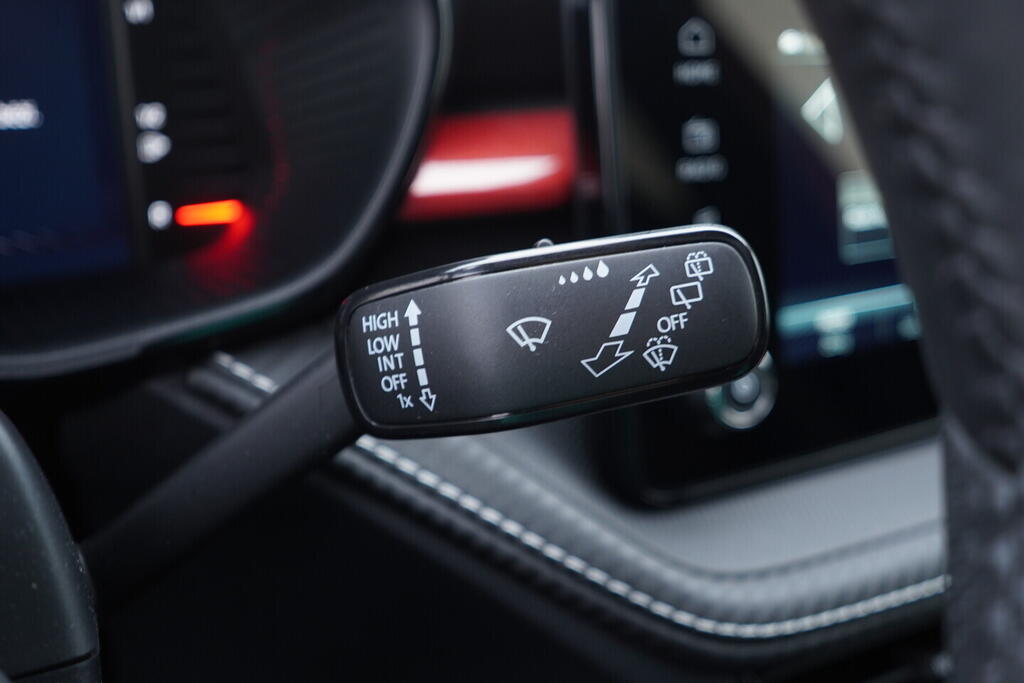 OV190V10669_24.webp_FABIA Monte Carlo 1.0 TSI 85 kW automat, DPH