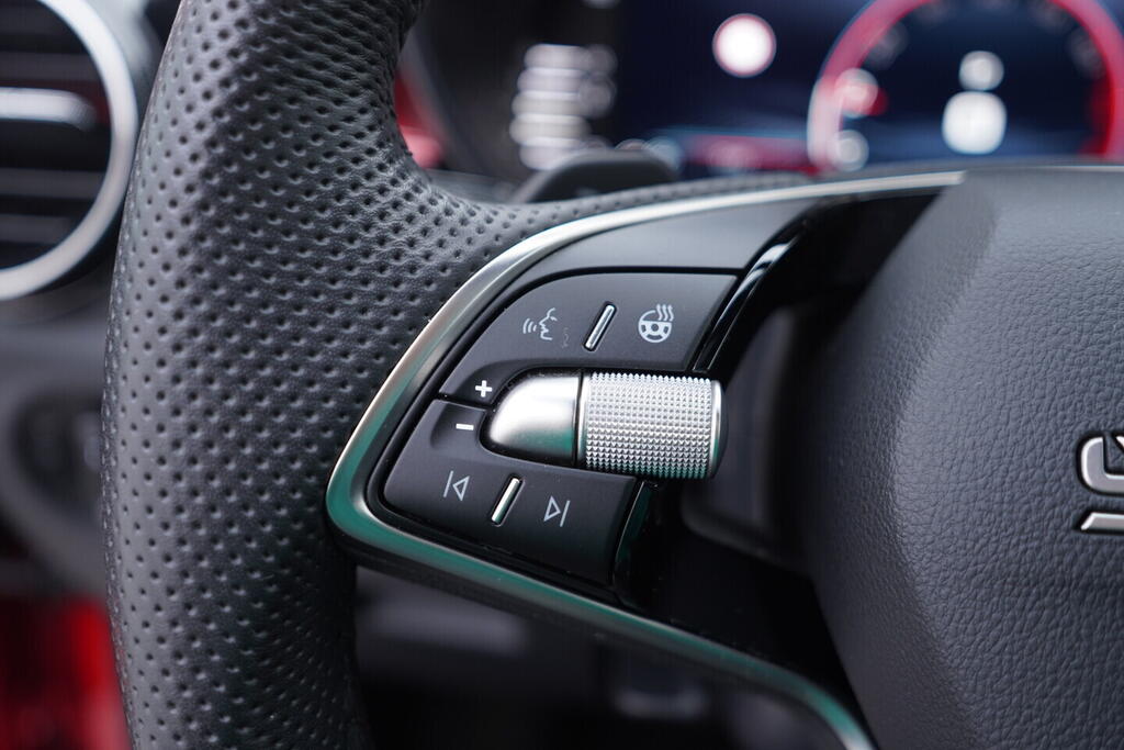 OV190V10669_25.webp_FABIA Monte Carlo 1.0 TSI 85 kW automat, DPH