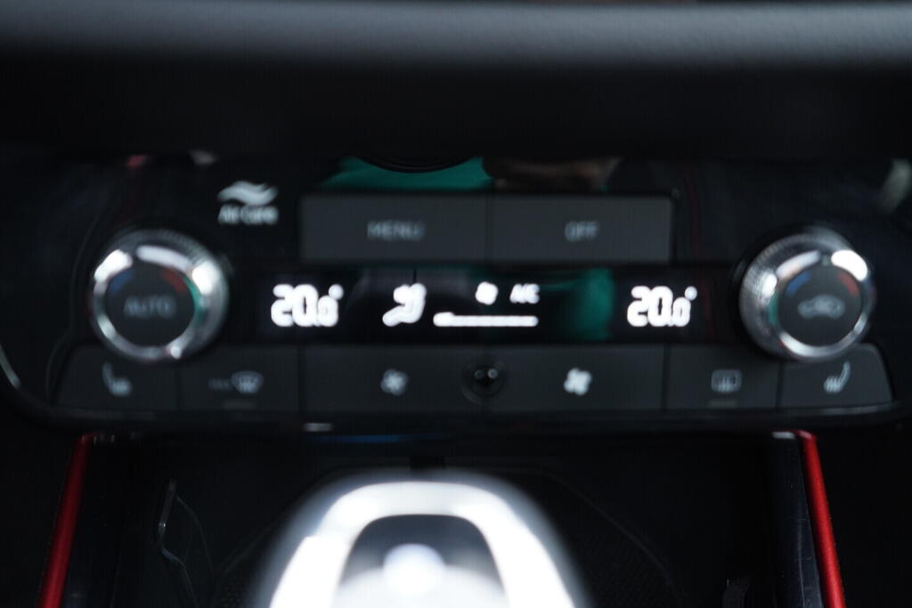 OV190V10669_32.webp_FABIA Monte Carlo 1.0 TSI 85 kW automat, DPH