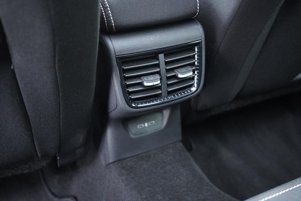 OV190V10669_37.webp_FABIA Monte Carlo 1.0 TSI 85 kW automat, DPH