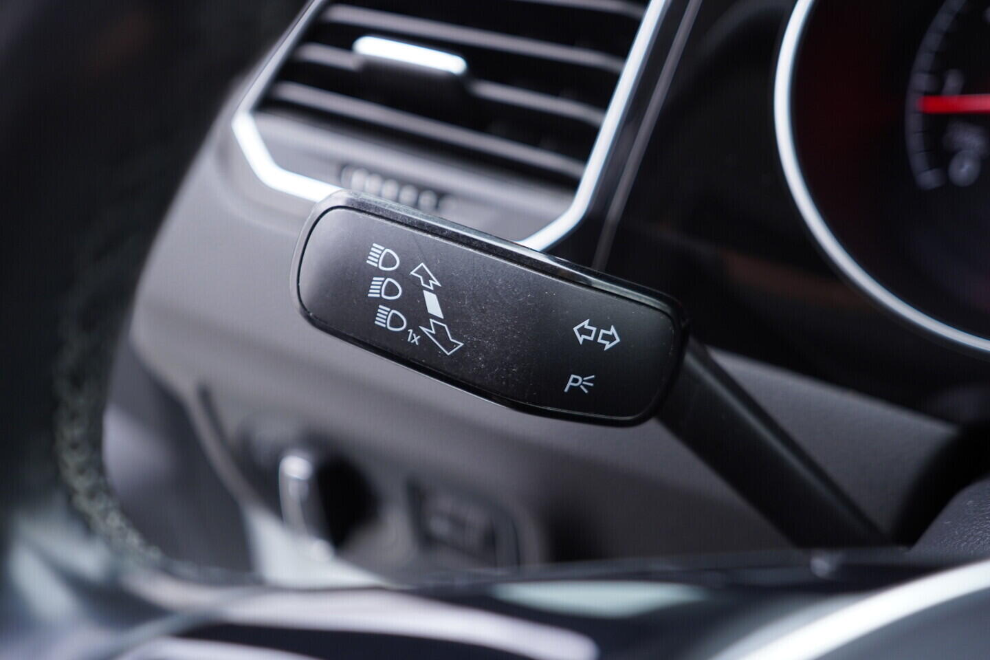 OV190V10670_23.webp_GOLF SPORTSVAN Highline 1.4 TSI 92 kW manuál