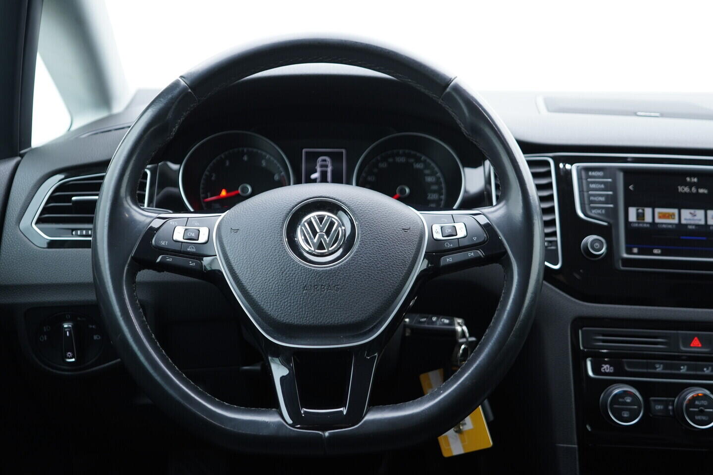 OV190V10670_28.webp_GOLF SPORTSVAN Highline 1.4 TSI 92 kW manuál