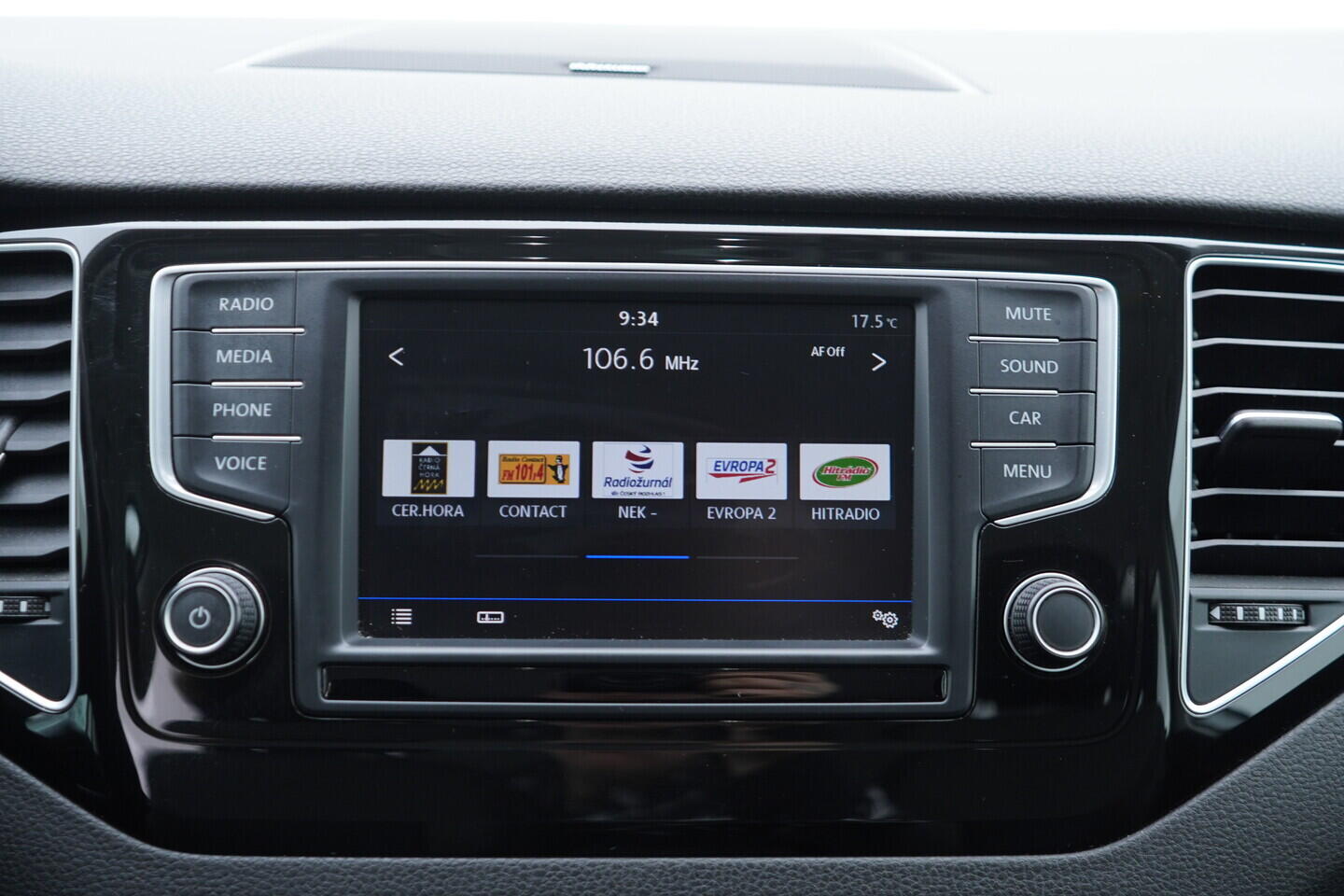 OV190V10670_29.webp_GOLF SPORTSVAN Highline 1.4 TSI 92 kW manuál