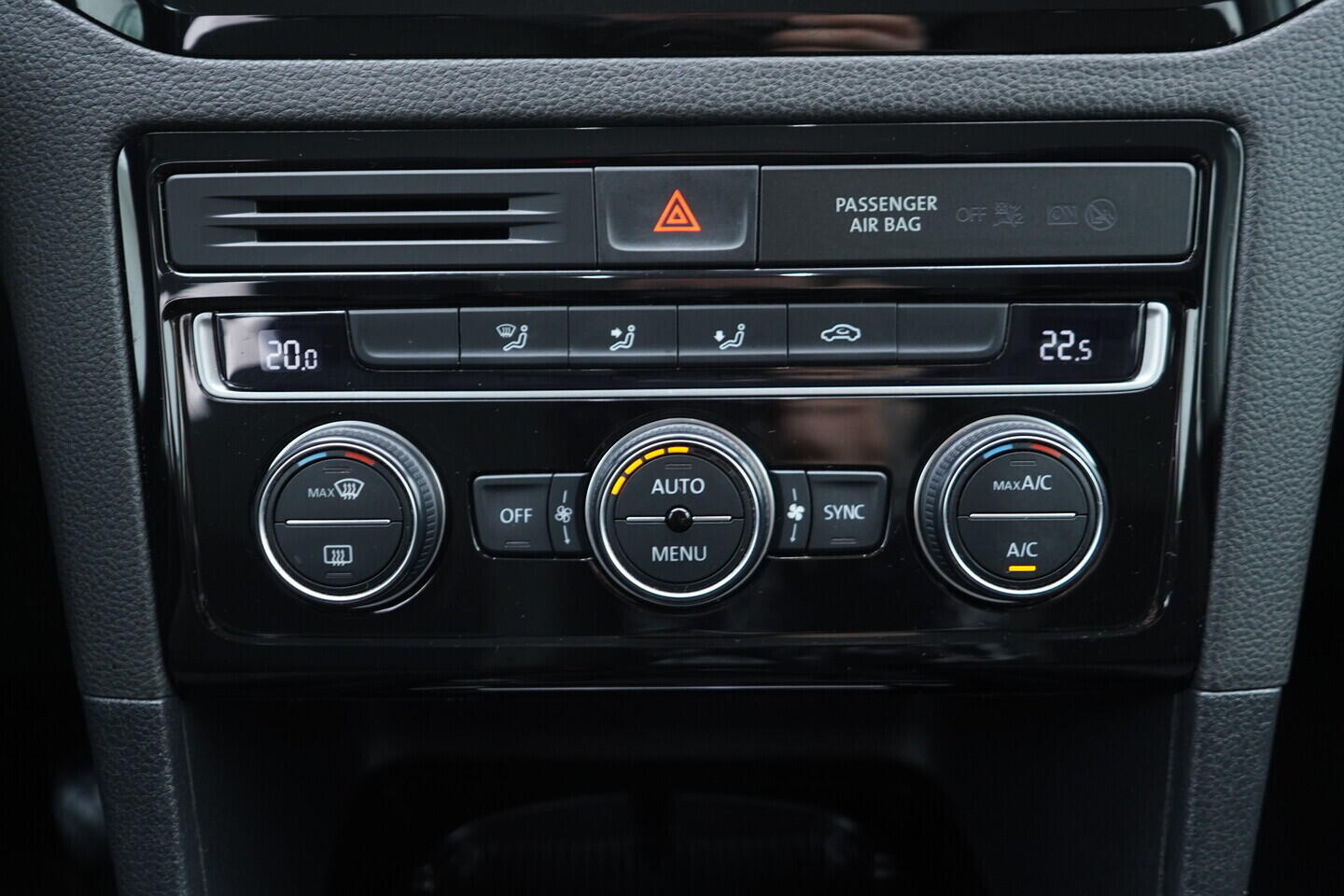 OV190V10670_32.webp_GOLF SPORTSVAN Highline 1.4 TSI 92 kW manuál