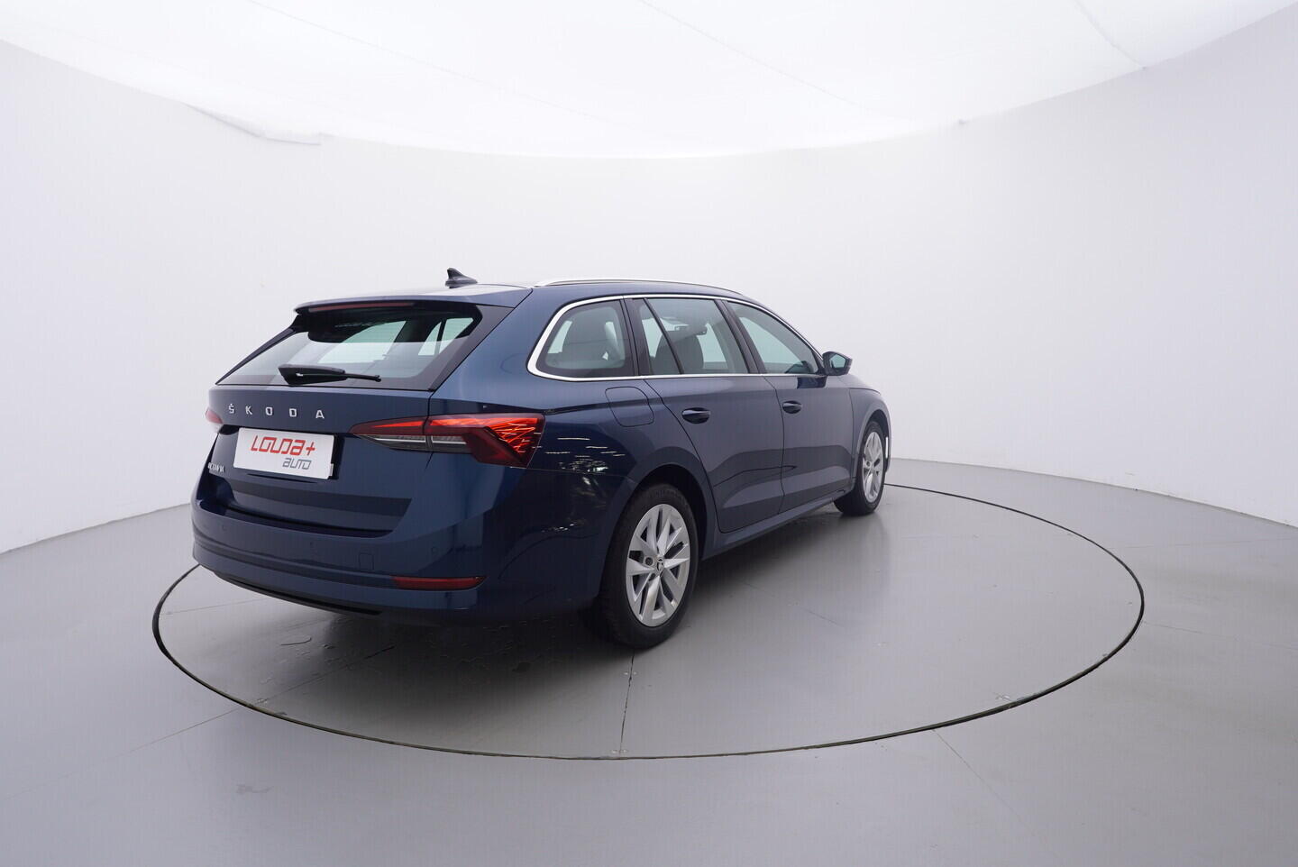 OV190V10672_14.webp_OCTAVIA Style 2.0 TDI 85 kW manuál, DPH