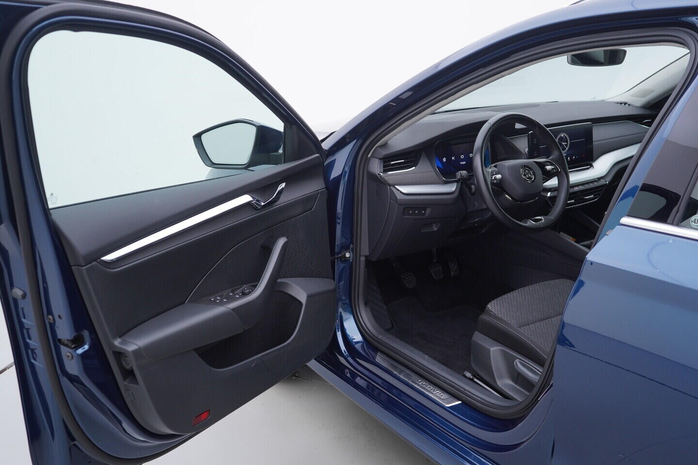 OV190V10672_18.webp_OCTAVIA Style 2.0 TDI 85 kW manuál, DPH