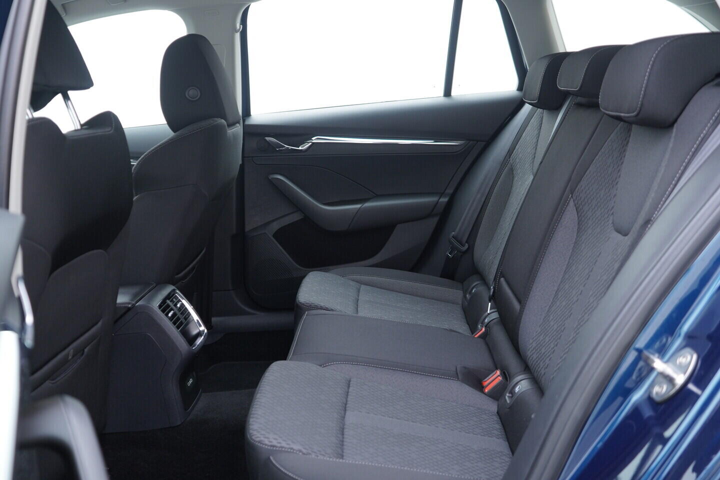 OV190V10672_36.webp_OCTAVIA Style 2.0 TDI 85 kW manuál, DPH