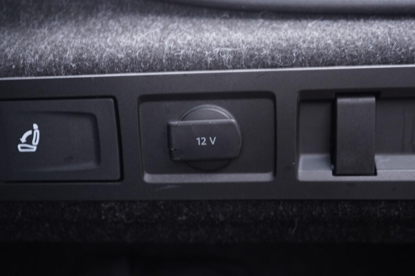 OV190V10675_40.webp_SUPERB Ambition 2.0 TDI 110 kW manuál, DPH