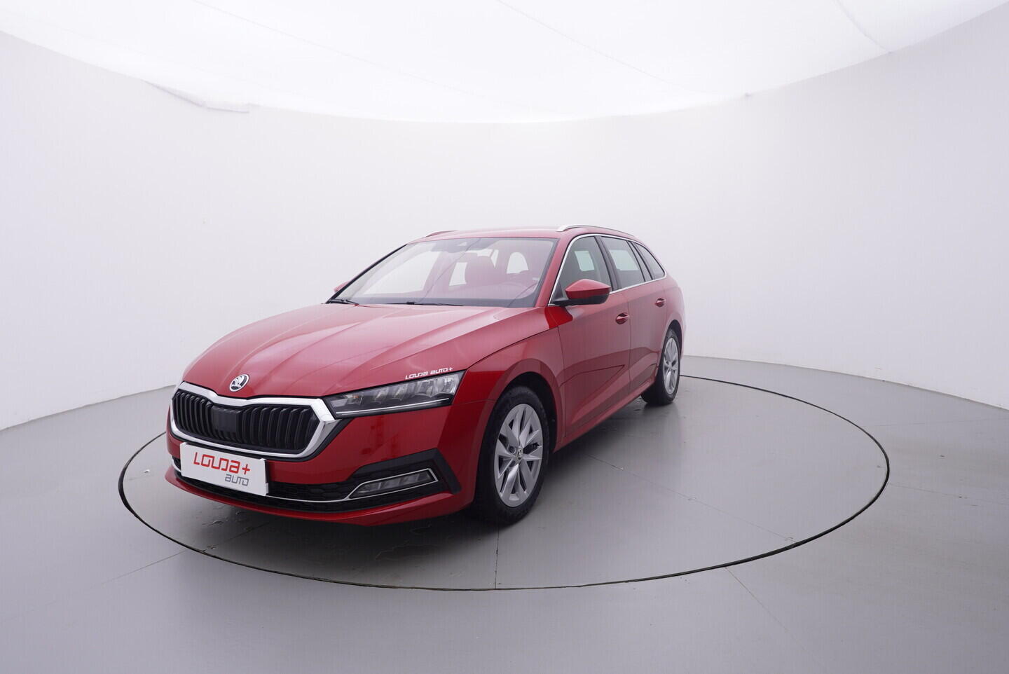 OV190V10676_10.webp_OCTAVIA Style 1.5 TSI 110 kW manuál, DPH