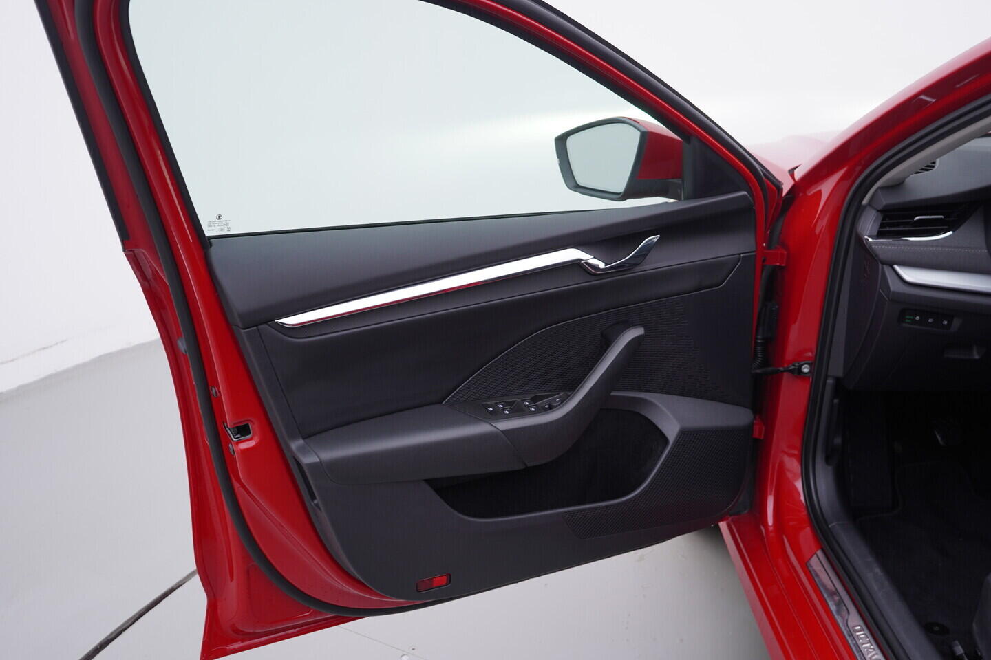 OV190V10676_19.webp_OCTAVIA Style 1.5 TSI 110 kW manuál, DPH