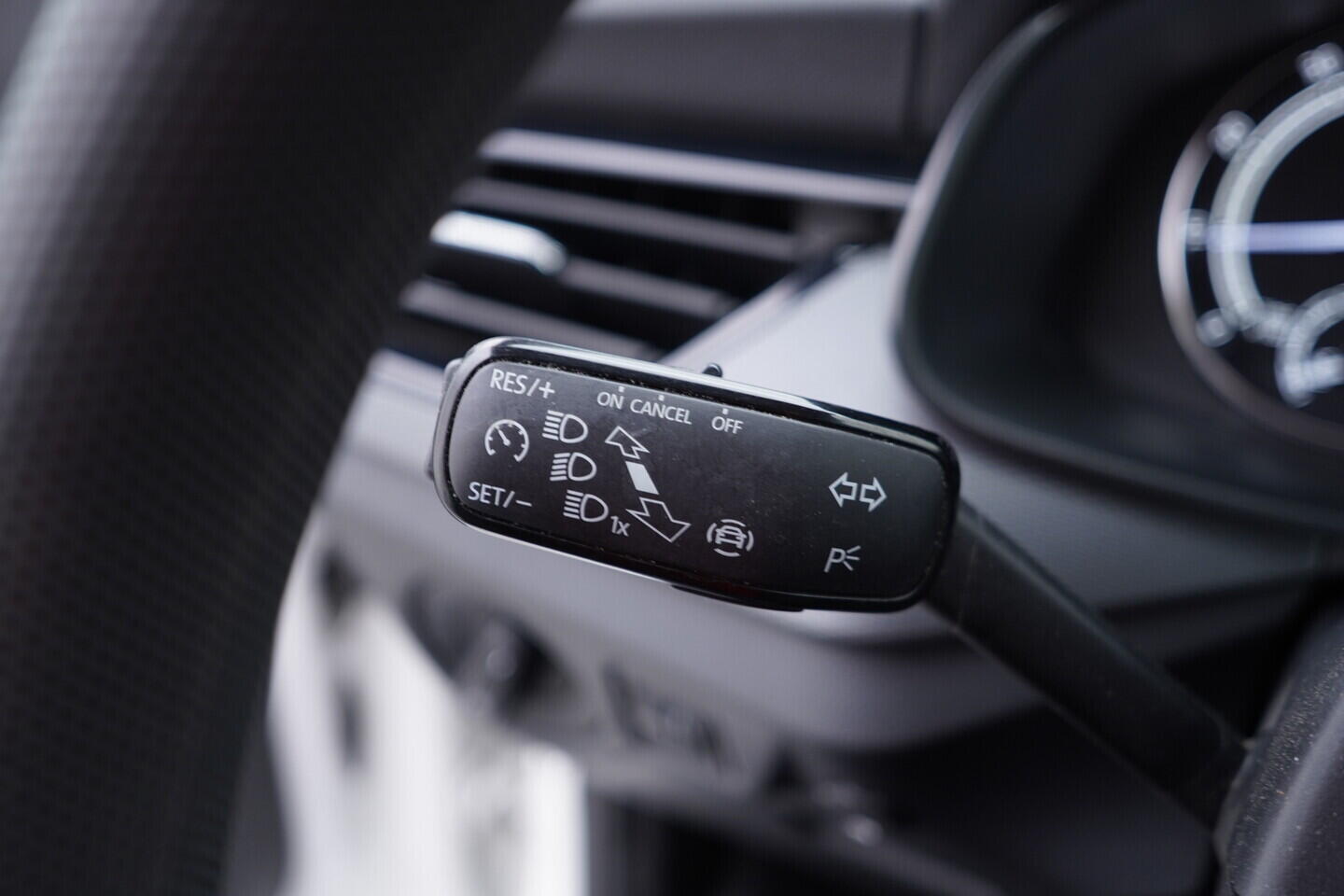 OV190V10677_23.webp_SCALA Ambition 1.0 TSI 70 kW manuál, DPH