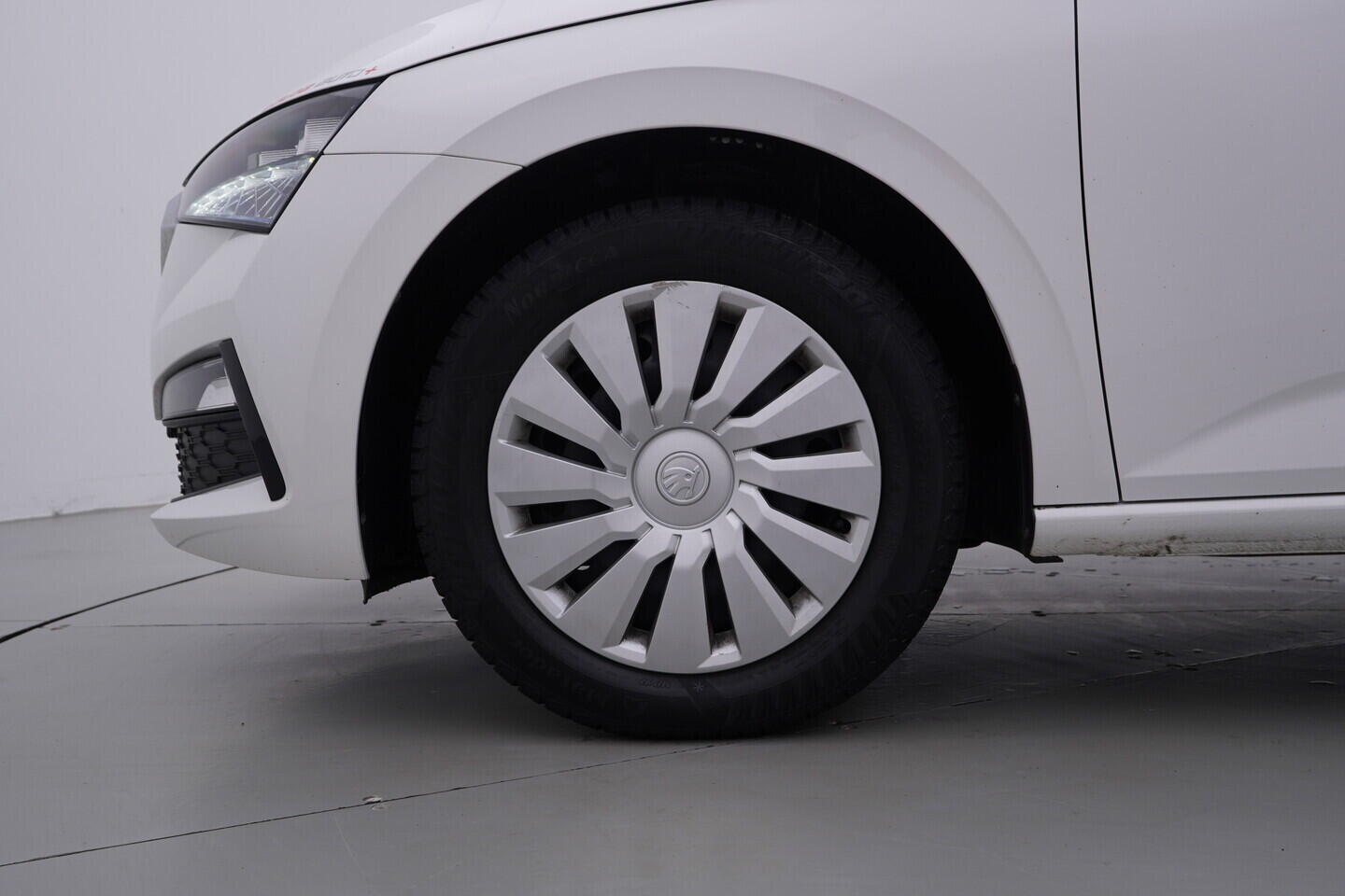 OV190V10677_36.webp_SCALA Ambition 1.0 TSI 70 kW manuál, DPH