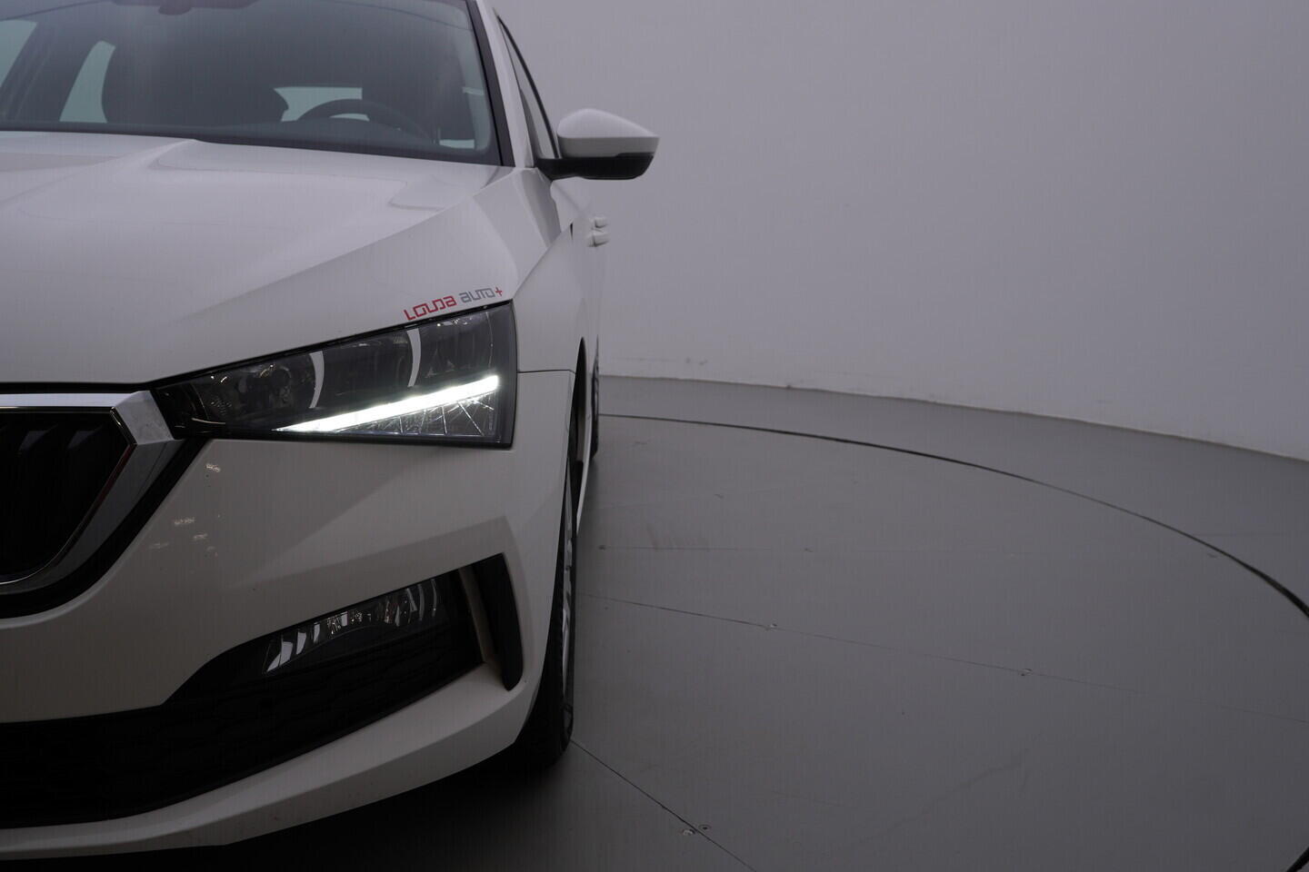 OV190V10677_37.webp_SCALA Ambition 1.0 TSI 70 kW manuál, DPH